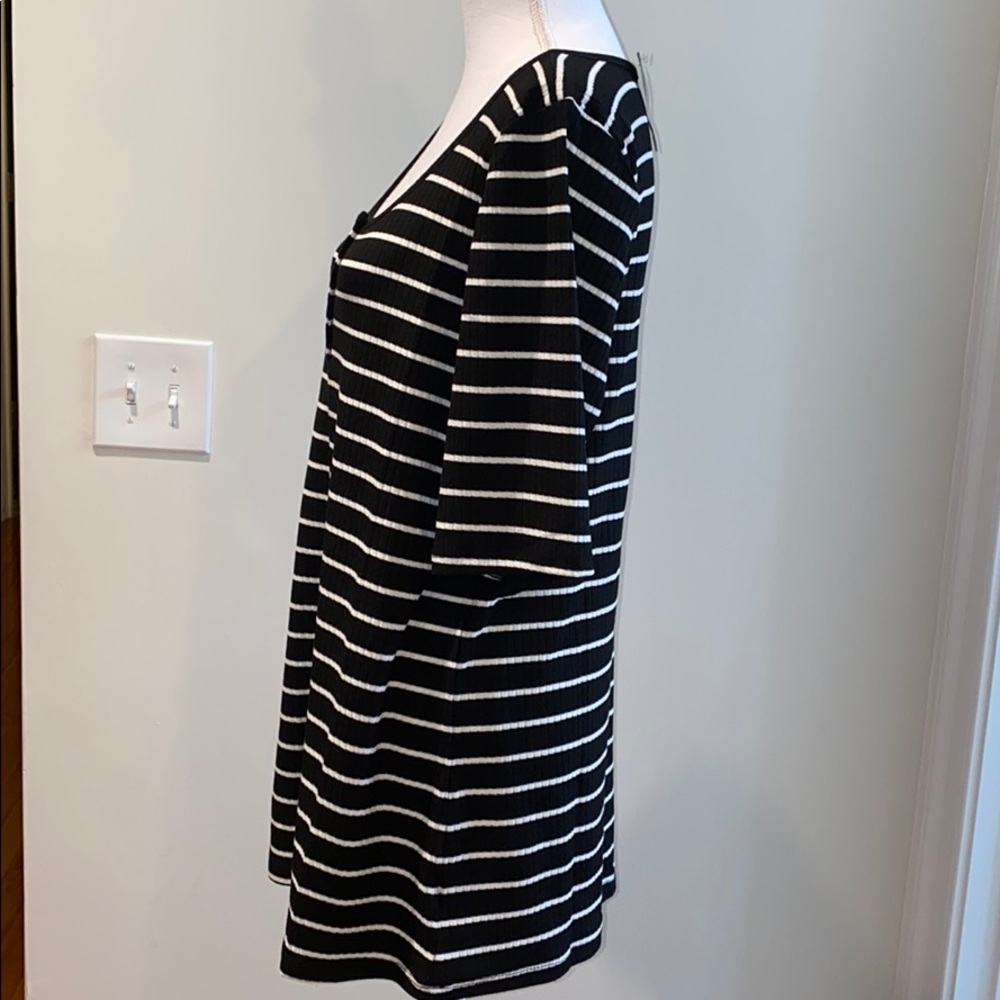Torrid  Henley - Picture 4 of 7